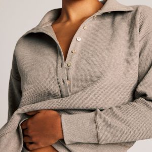 Waffle Knit Pullover in Mink