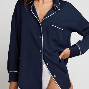Supreme Shirt in Navy